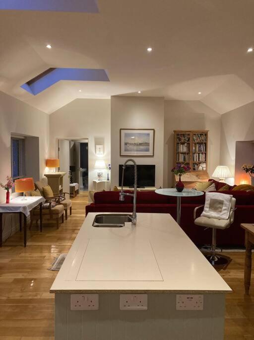 2 Quay Road, Killala. Stunning Sea Front Cottage Extérieur photo
